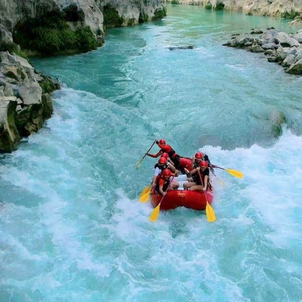 Río Tampaón — Rafting Clase III — foto 2